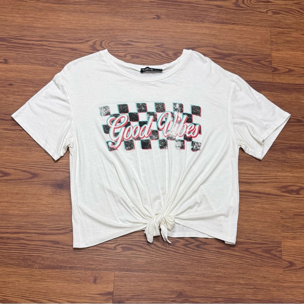 NWOT Knot Tee